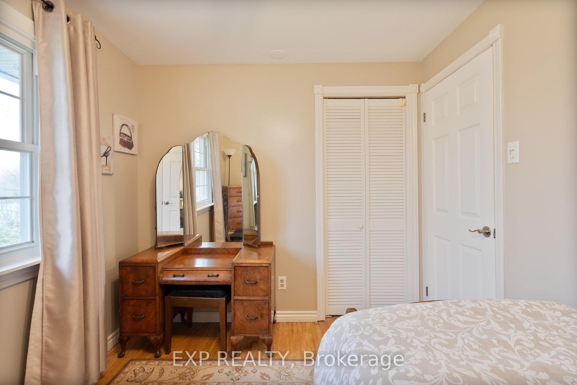 Bedroom three (2)
