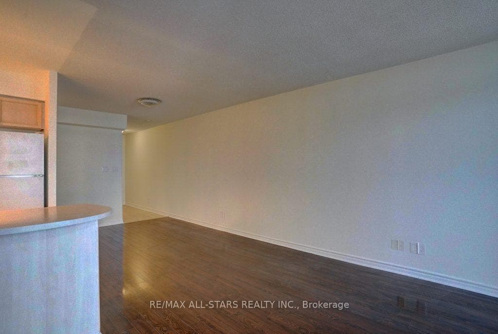 1 Rean Drive Unit 407 photo 8