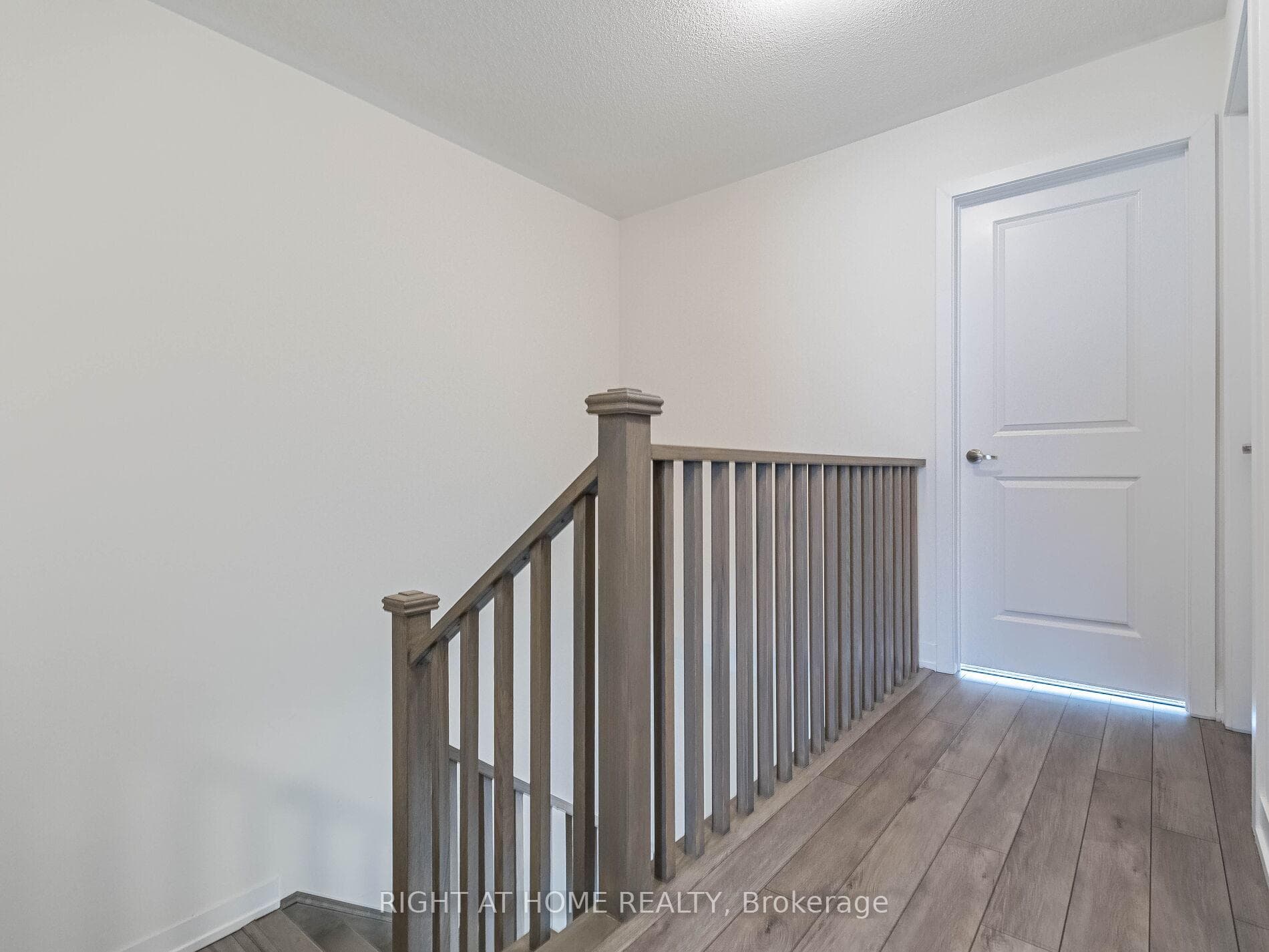 1544 Rose Way photo 25
