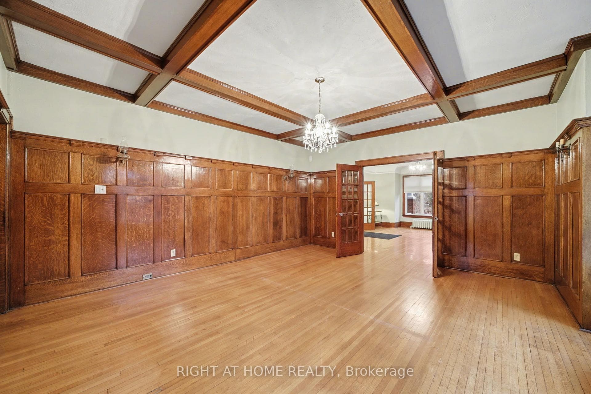 32 Hollywood Crescent photo 15