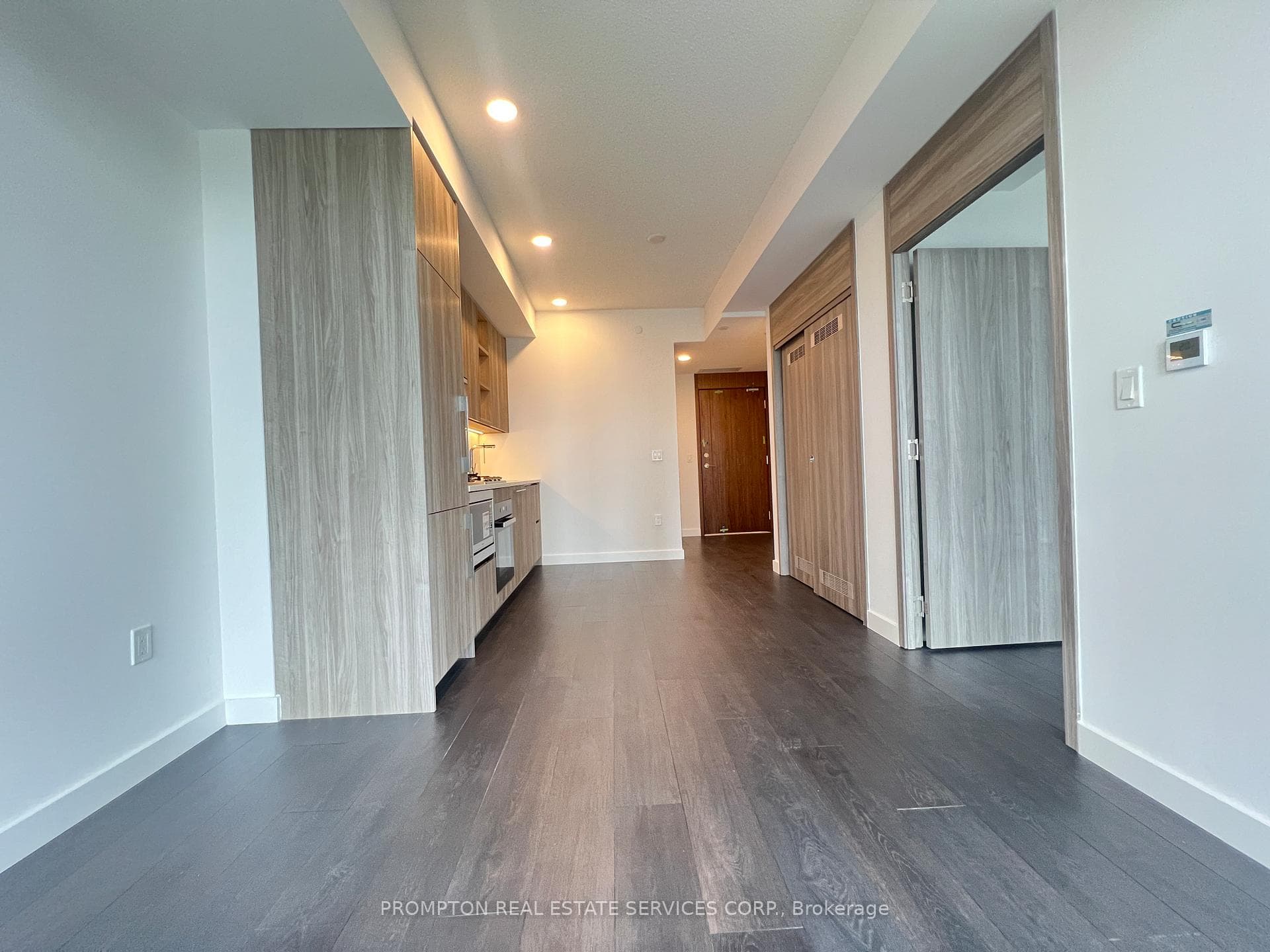 18 Esther Shiner Boulevard Unit 1712 photo 8