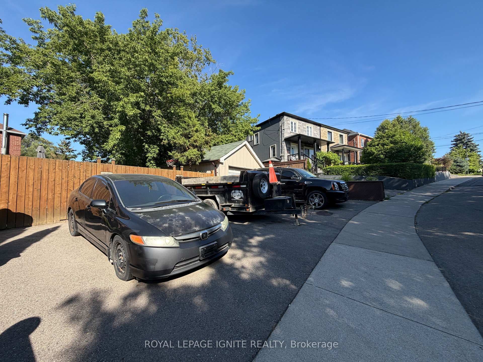 35 Hillary Avenue photo 12