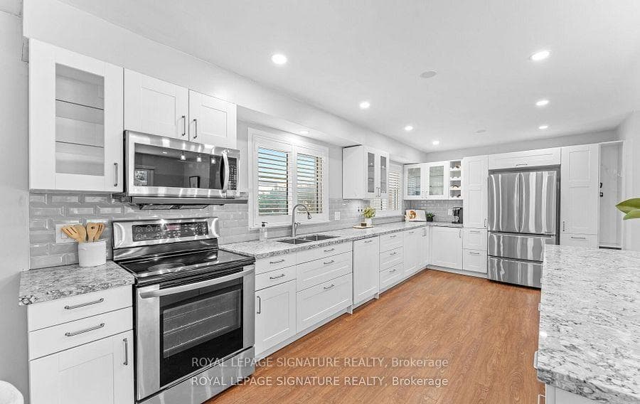 55 Bathgate Drive photo 13
