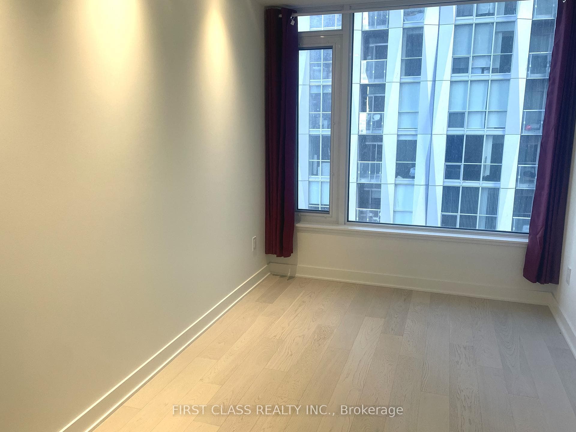 11 Yorkville Avenue Unit 1806 photo 15