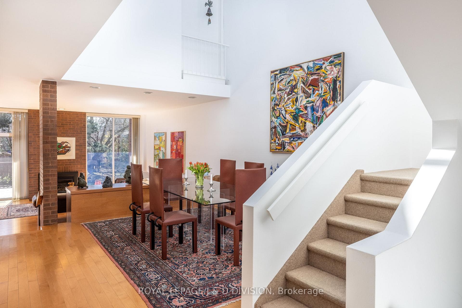 165 Sherwood Avenue photo 4