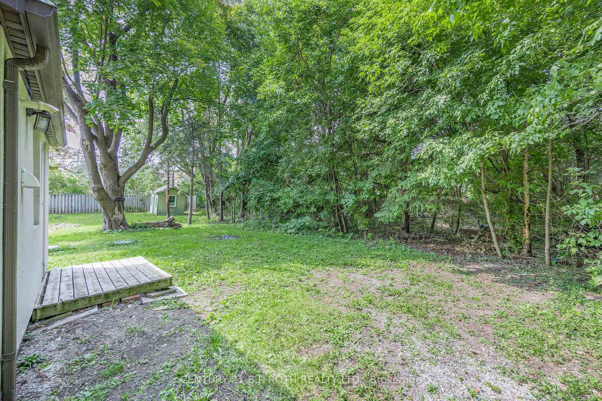 118 Wellington Street photo 21