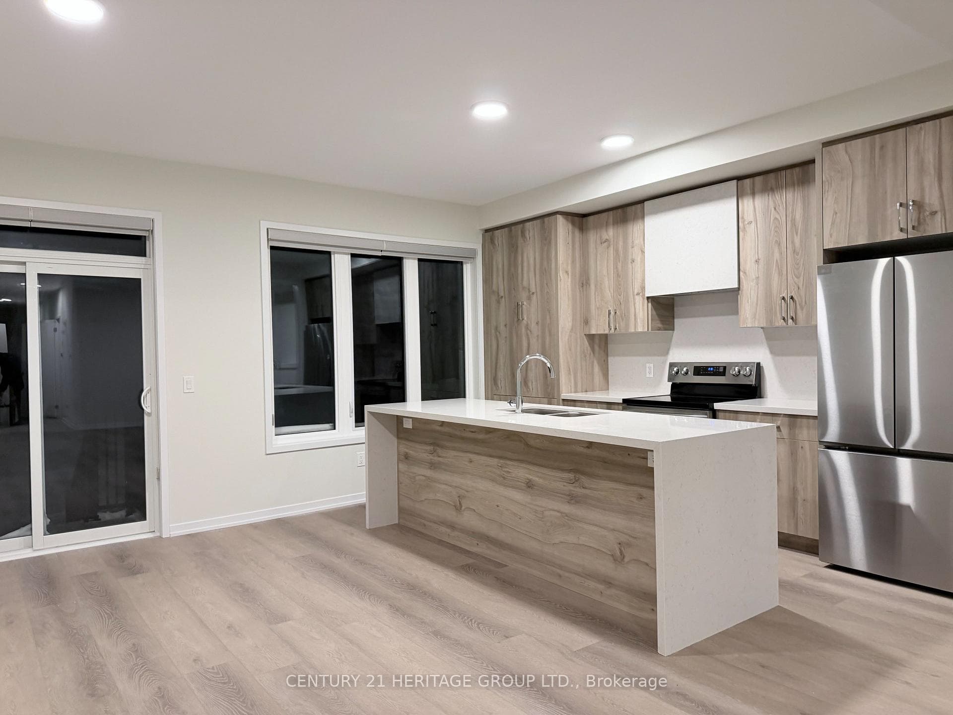 6 Helmkay Avenue photo 2