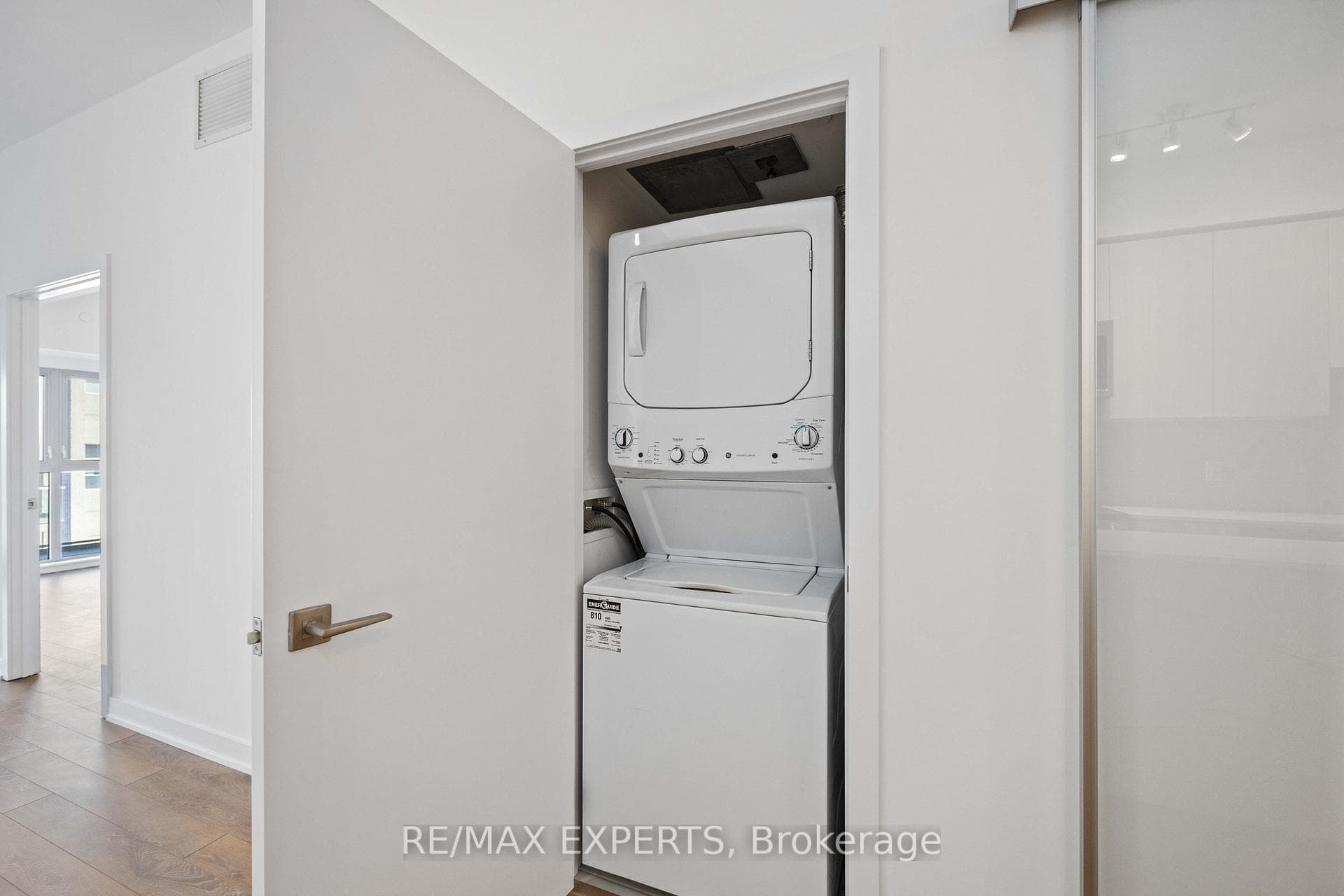 2433 Dufferin Street Unit 213 photo 8