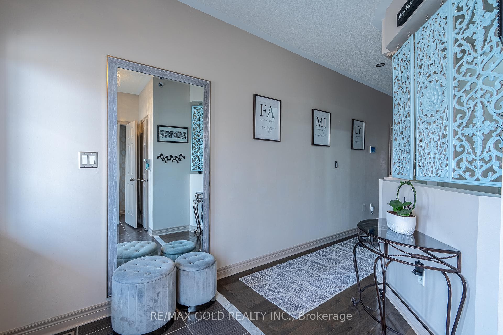 83 Cookview Drive photo 6