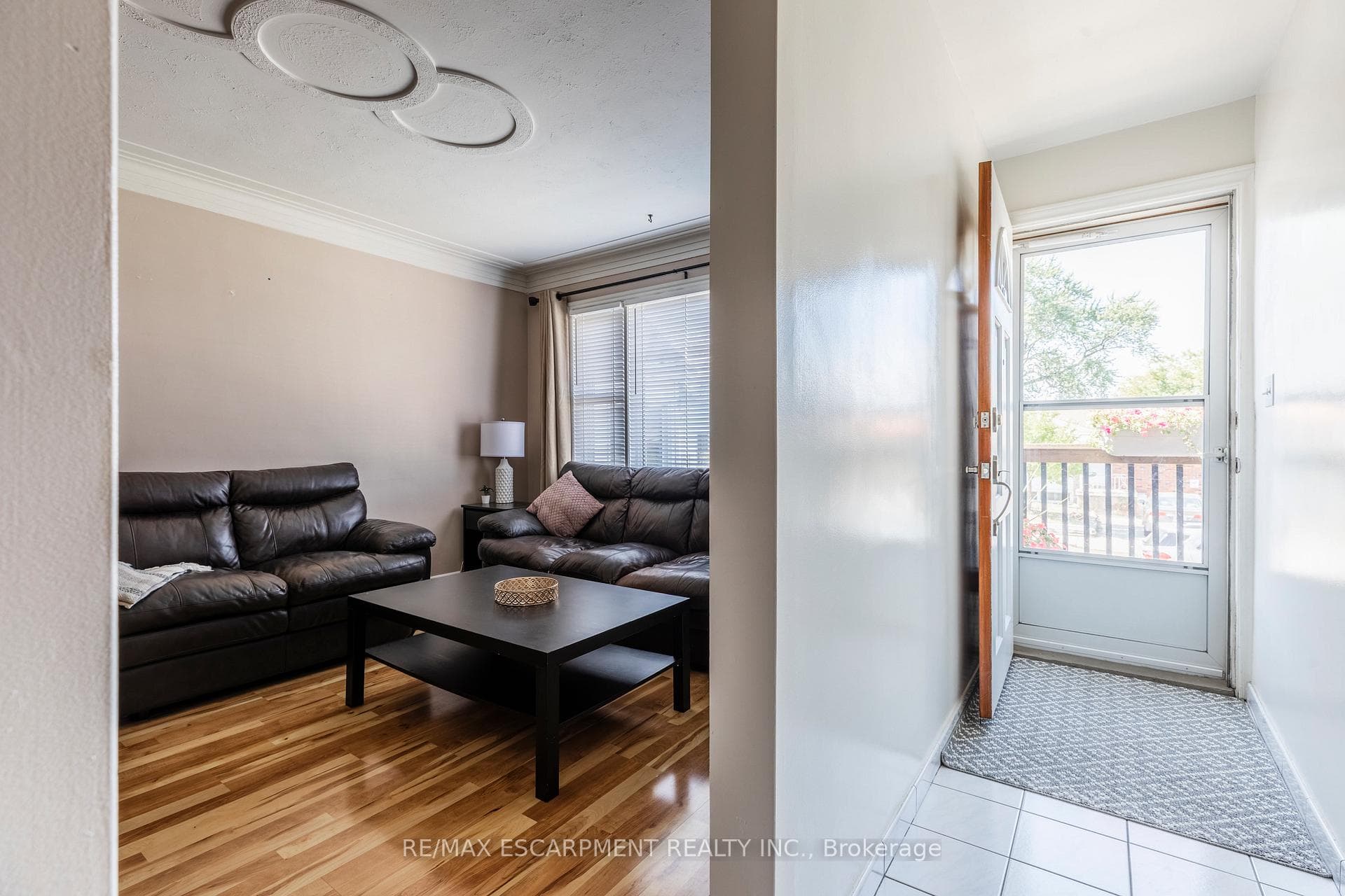 118 JULIAN Avenue photo 5