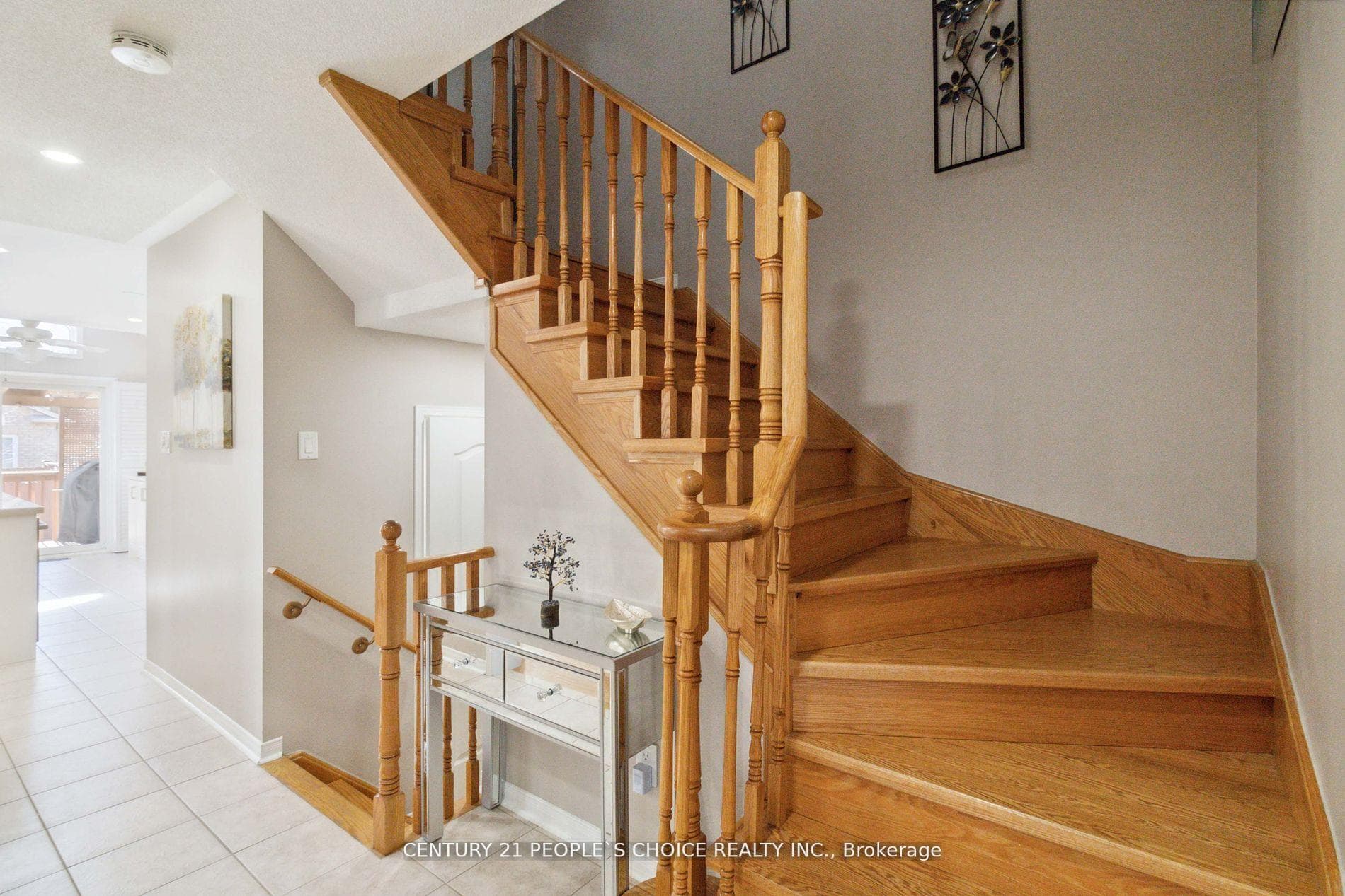 44 Snowberry Crescent photo 5