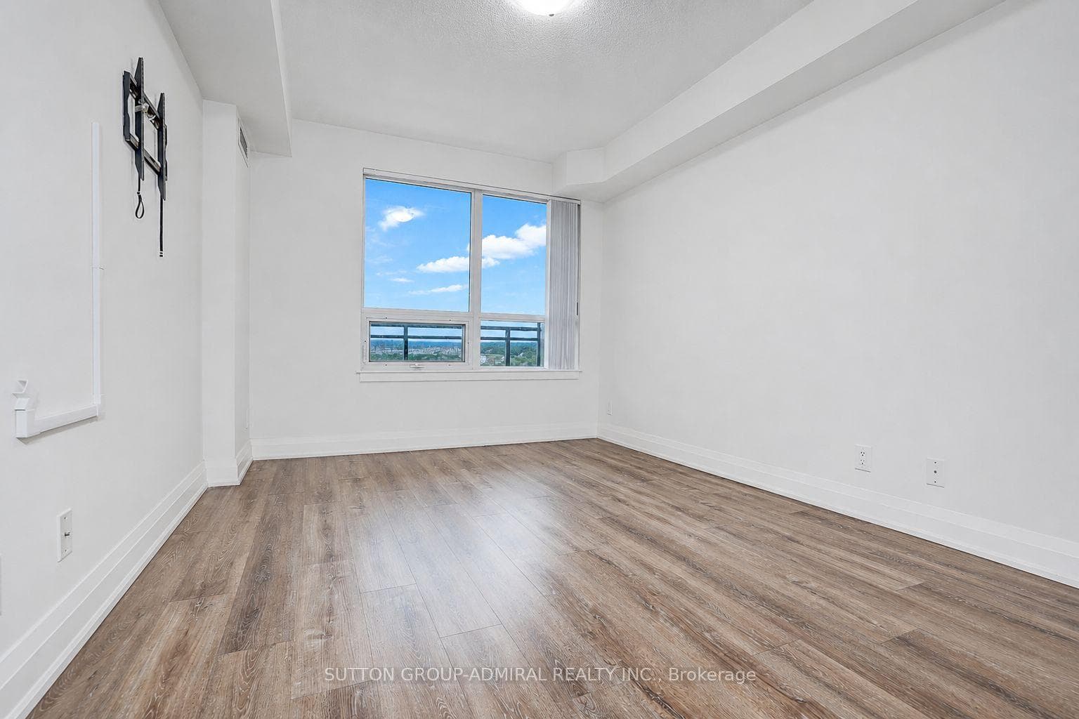 1060 Sheppard Avenue Unit 1408 photo 22