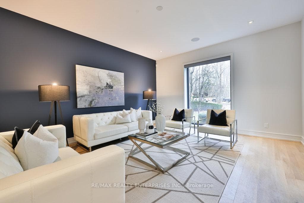 1266 Minaki Road photo 8