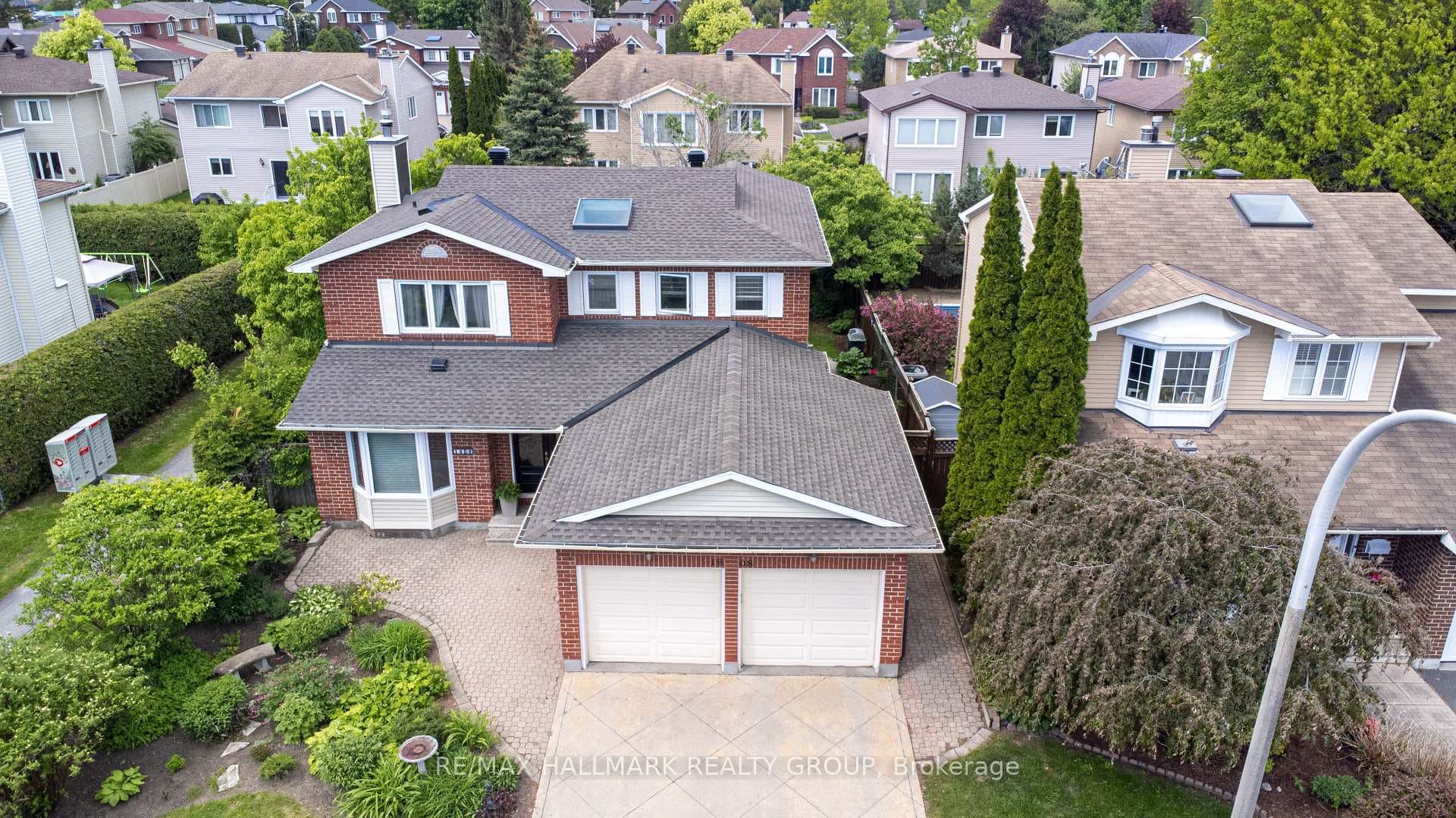 1808 Robinwood Place photo 2