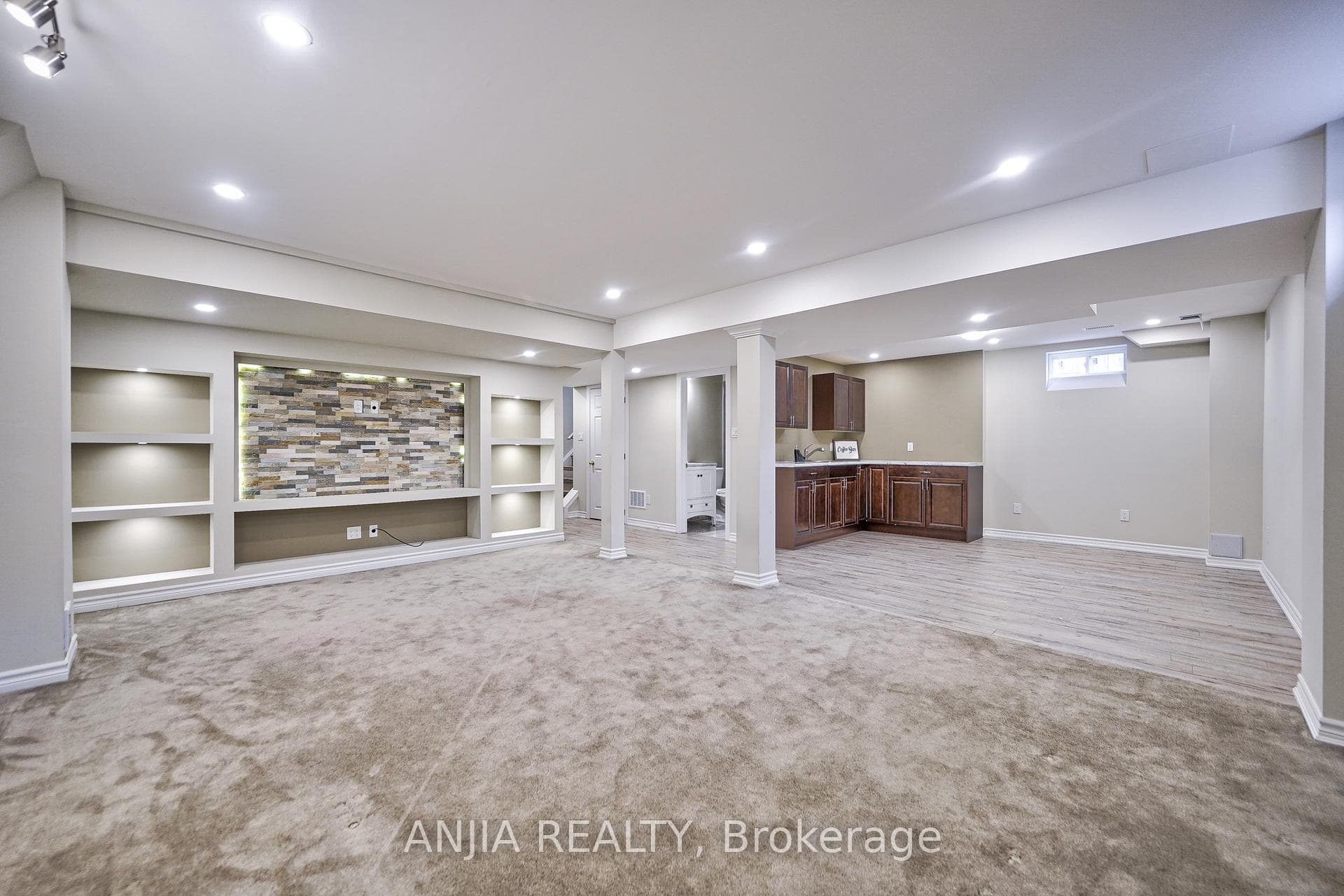 7 Carolina Rose Crescent photo 32