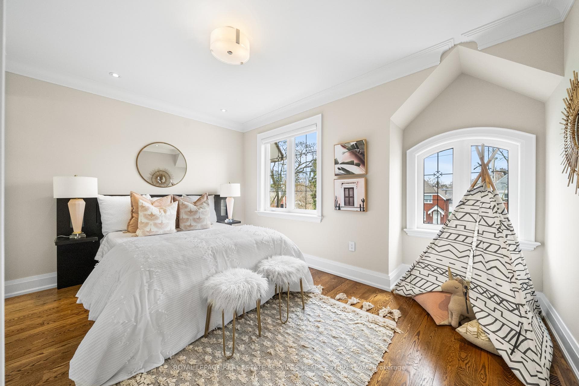 565 Broadway Avenue photo 18