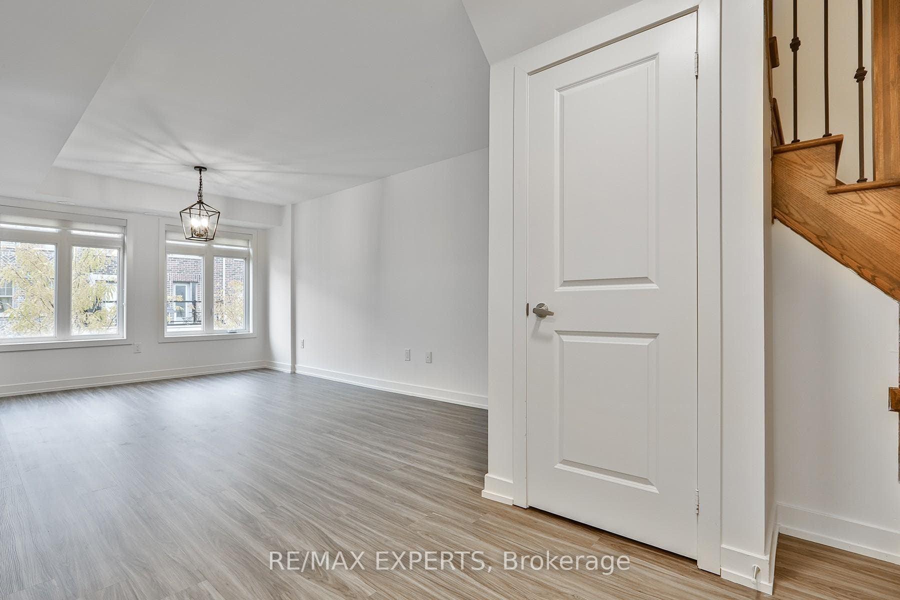 60 Parrotta Drive Unit 275 photo 3