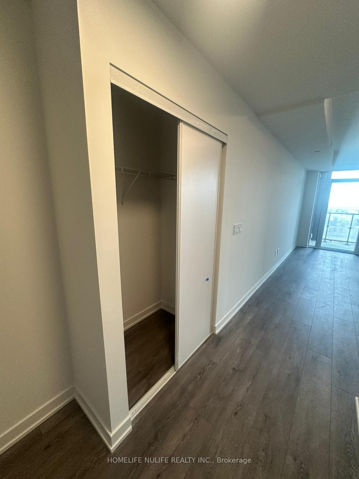 1007 THE QUEENSWAY Avenue Unit 1307 photo 6
