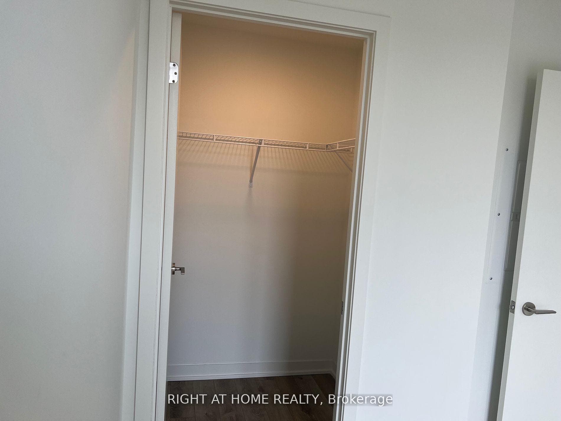 1808 St.Clair Avenue Unit 1004 photo 19