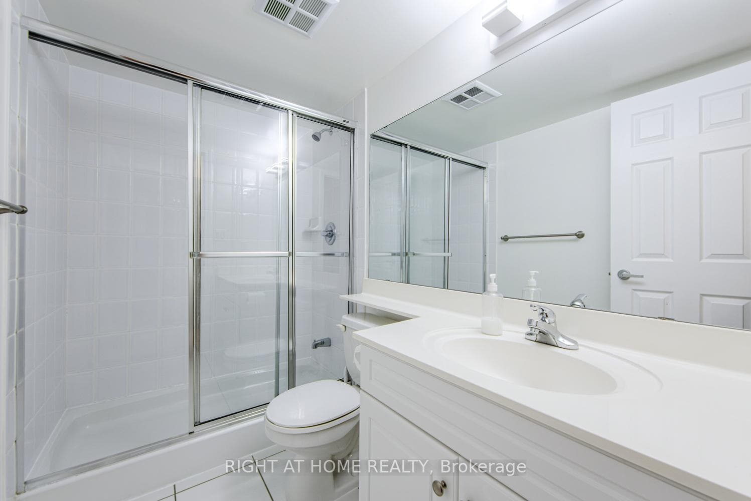 19 Barberry Place Unit 410 photo 20