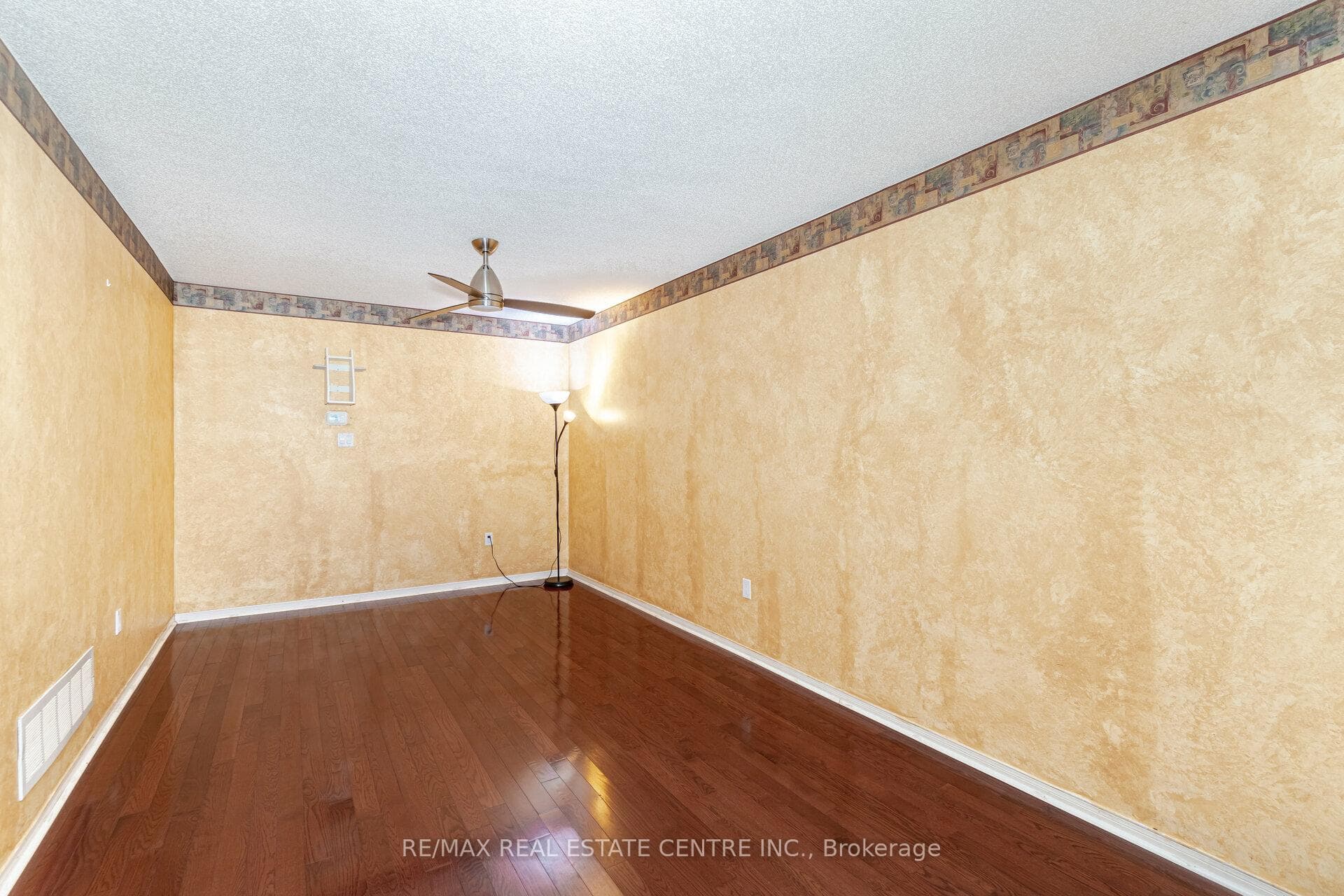 3727 Althorpe Circle photo 10