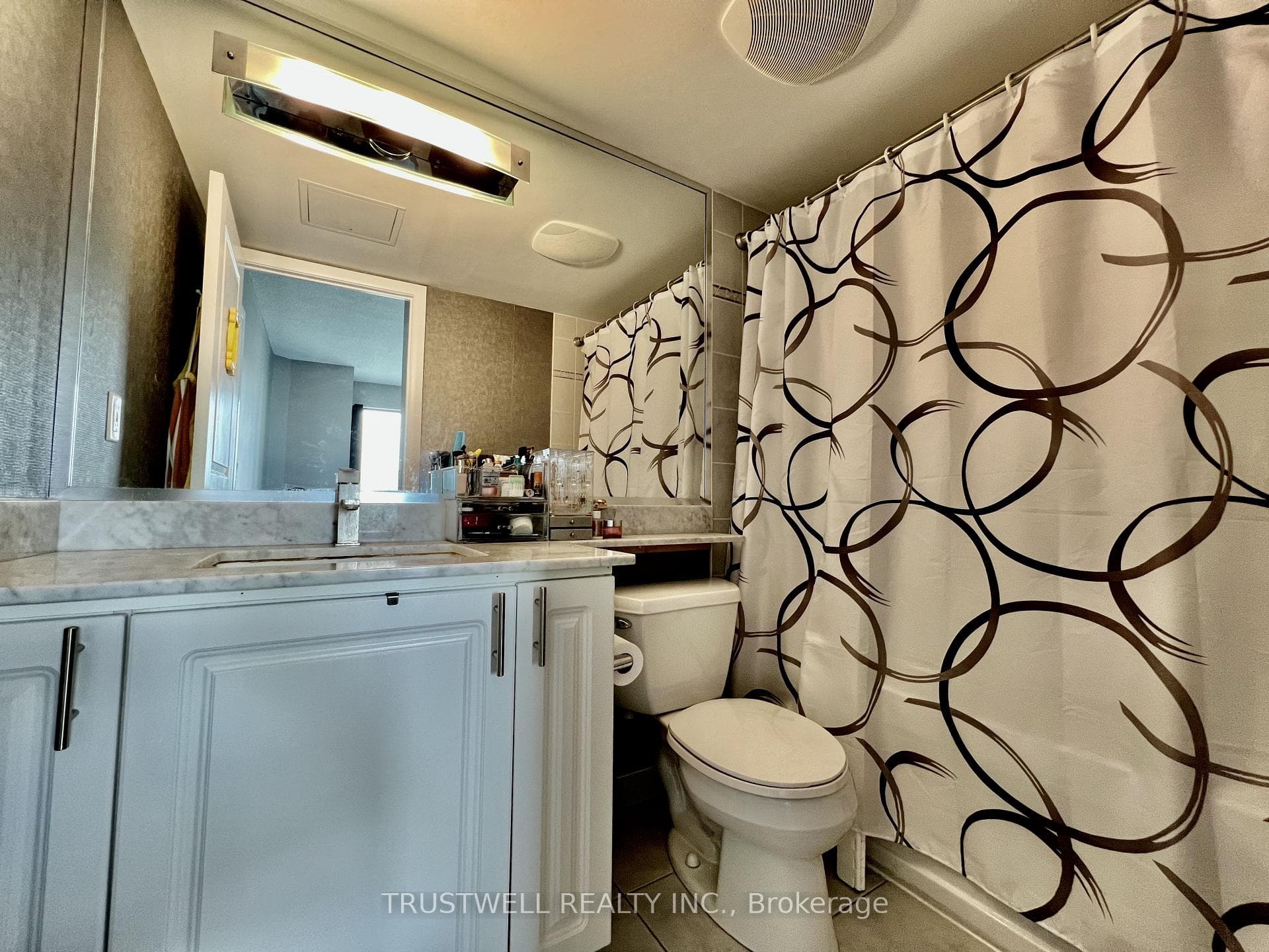 18 Yonge Street Unit 1309 photo 7