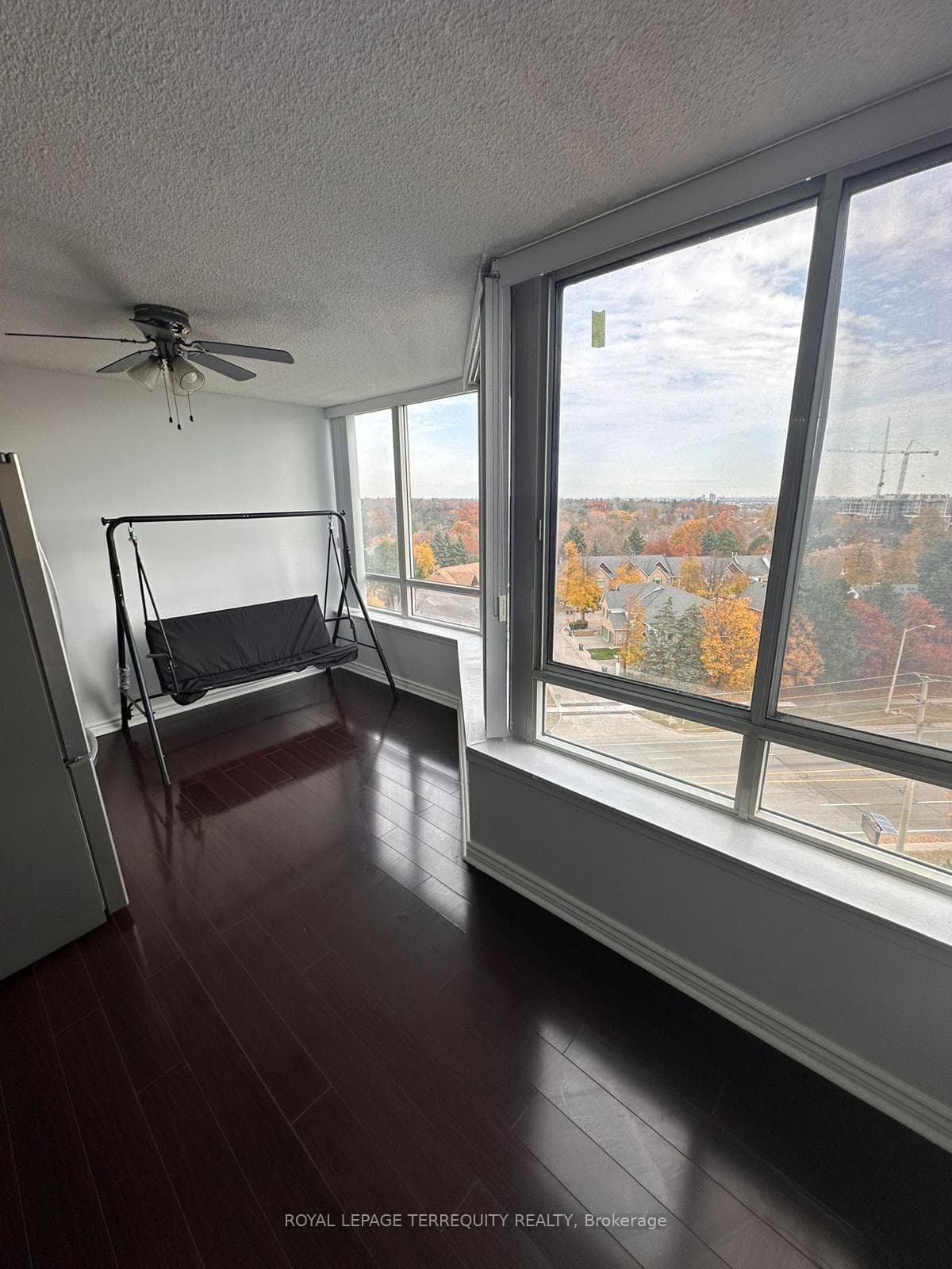 11753 Sheppard Avenue Unit 908 photo 4