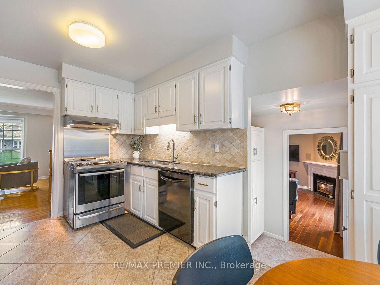 225 Juniper Avenue photo 18