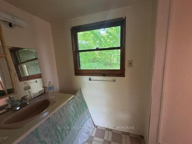2458 Howe Island Drive photo 14