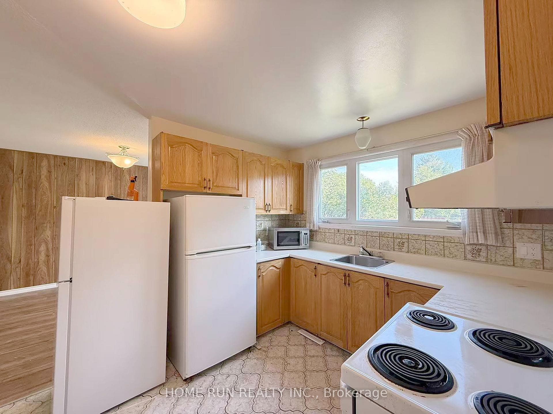 3427 Southgate Road photo 7