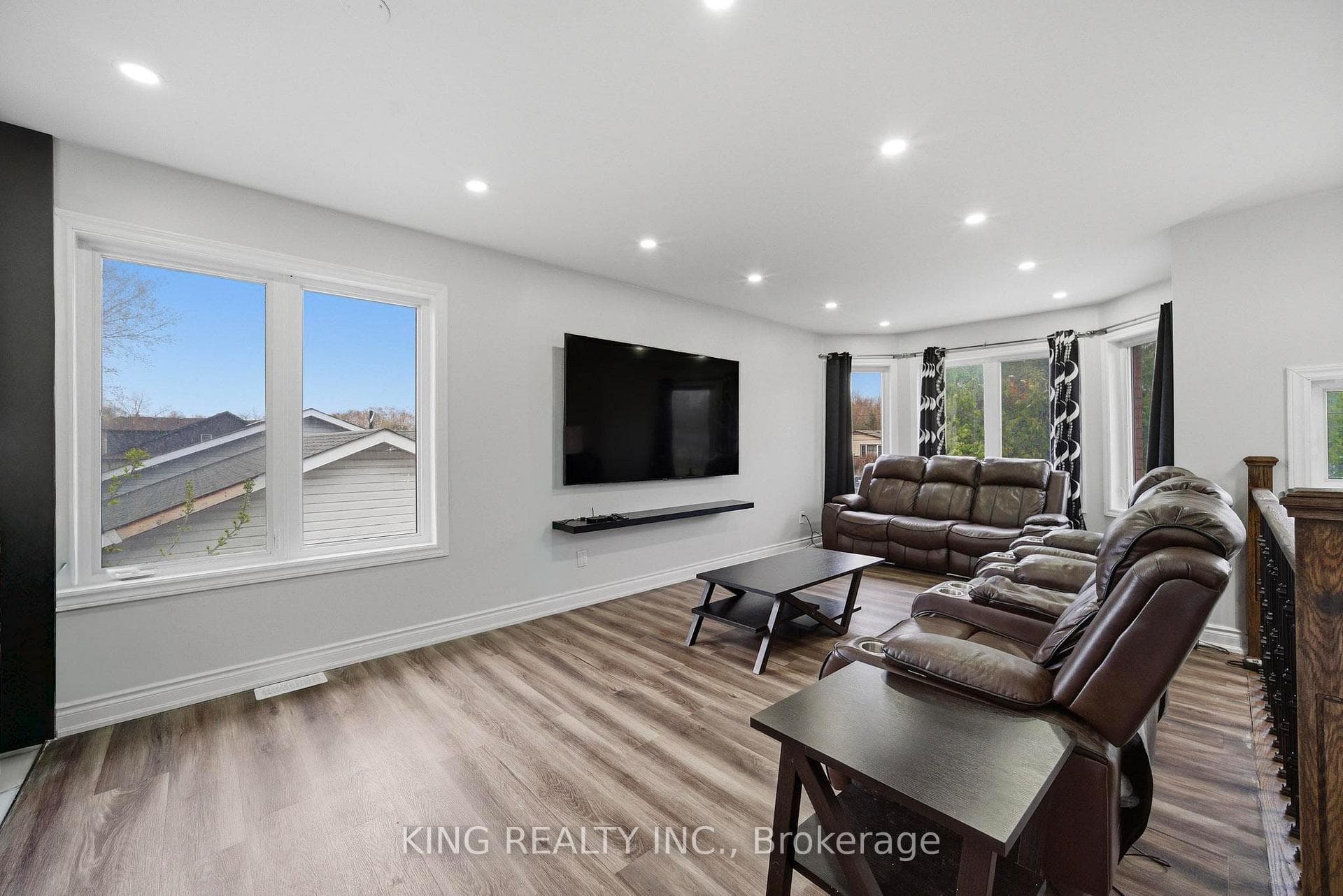 1181 Arnold Street photo 13