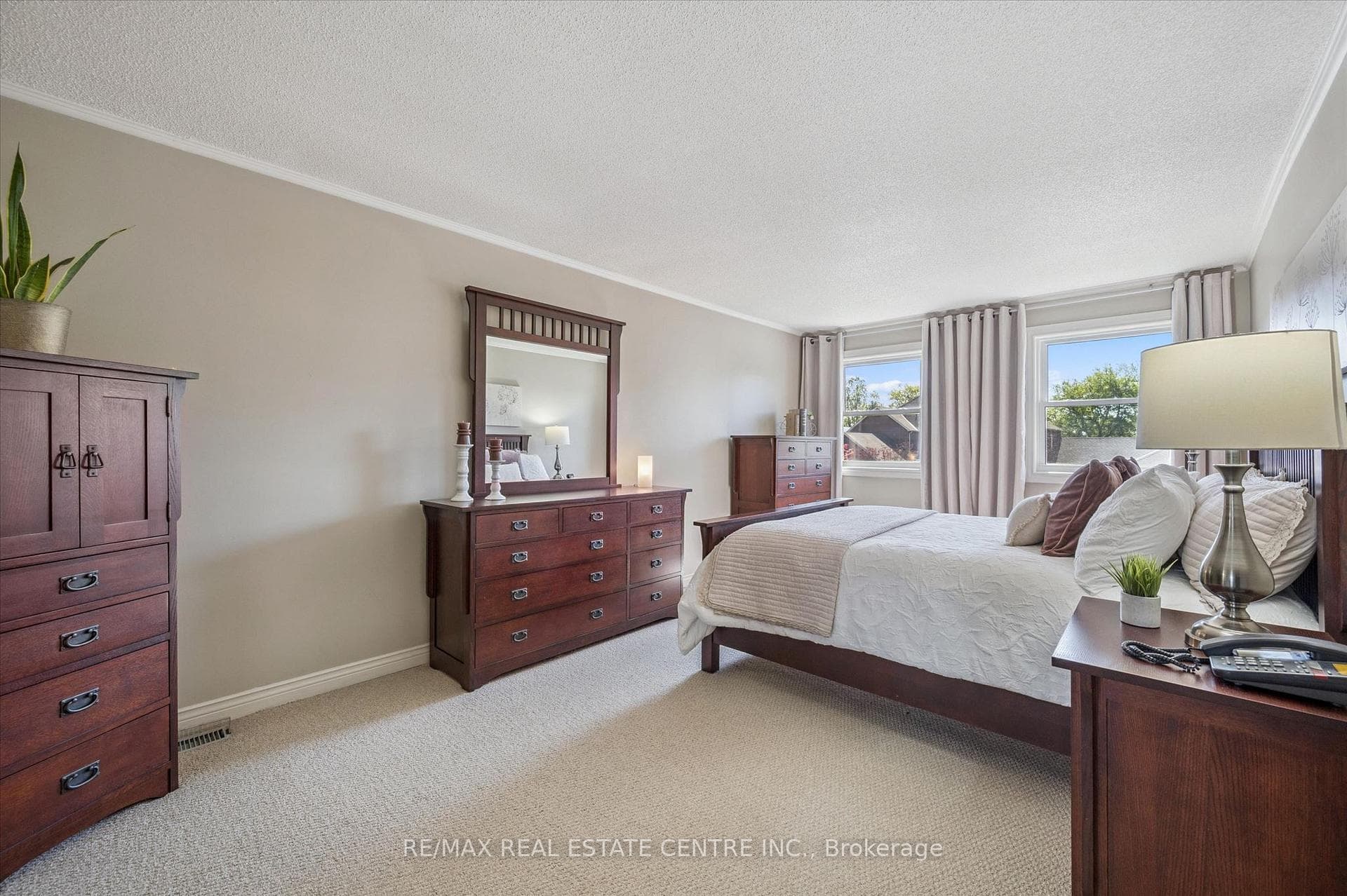 40 Beasley Crescent photo 25