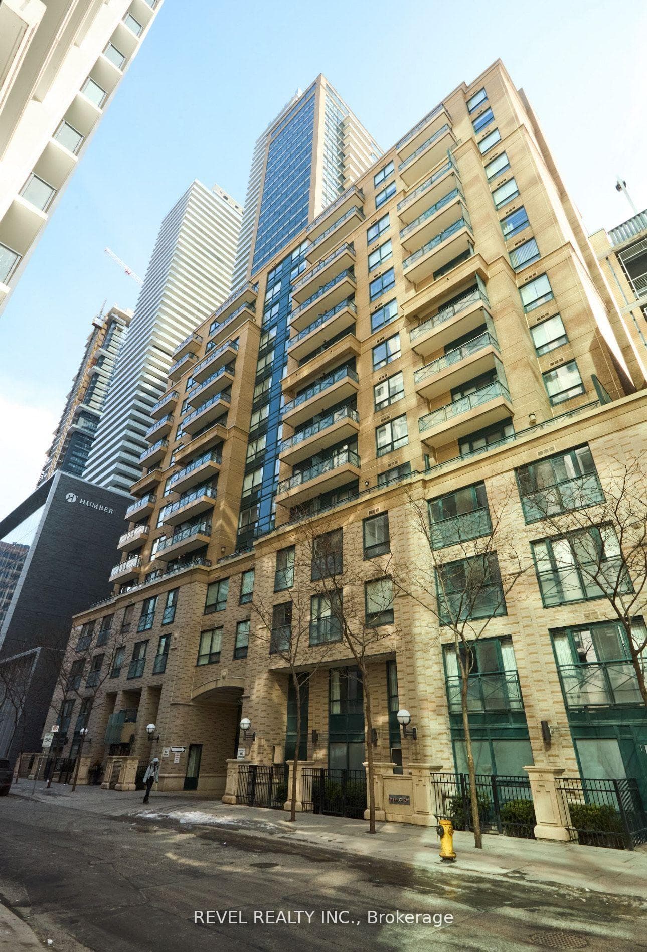 35 Hayden Street Unit 811 photo 10