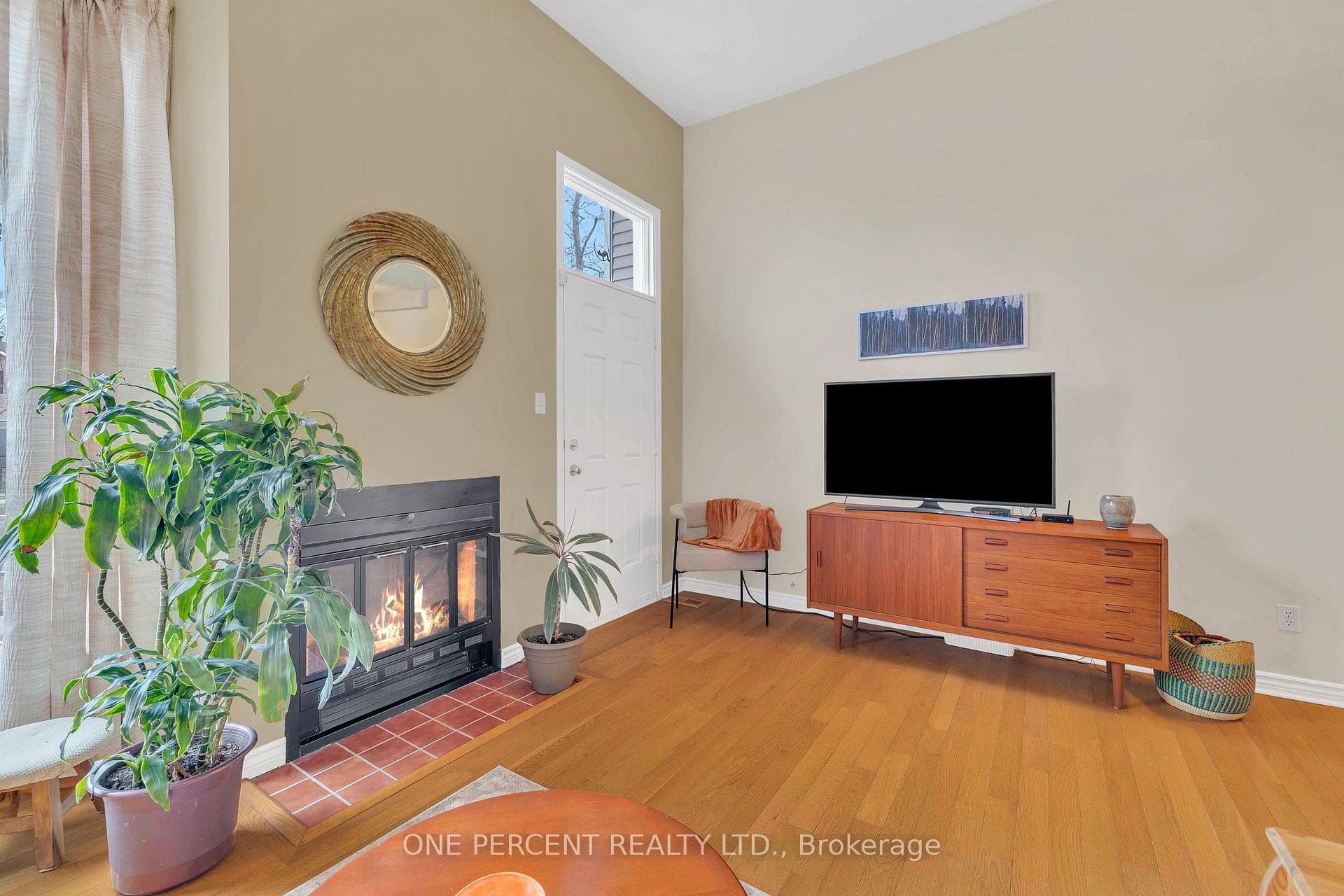 2 Esterlawn N/A Unit 19 photo 8