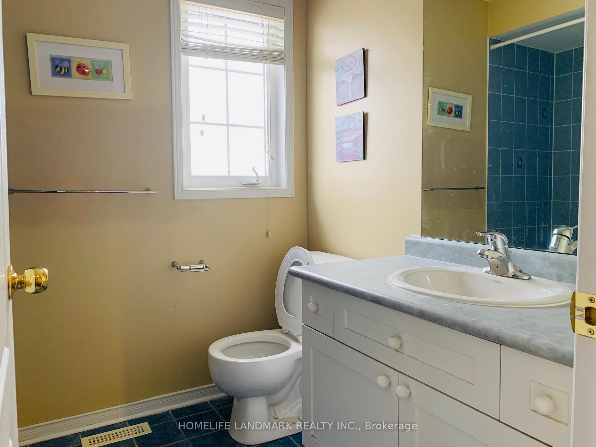 275 White's Hill Avenue photo 10