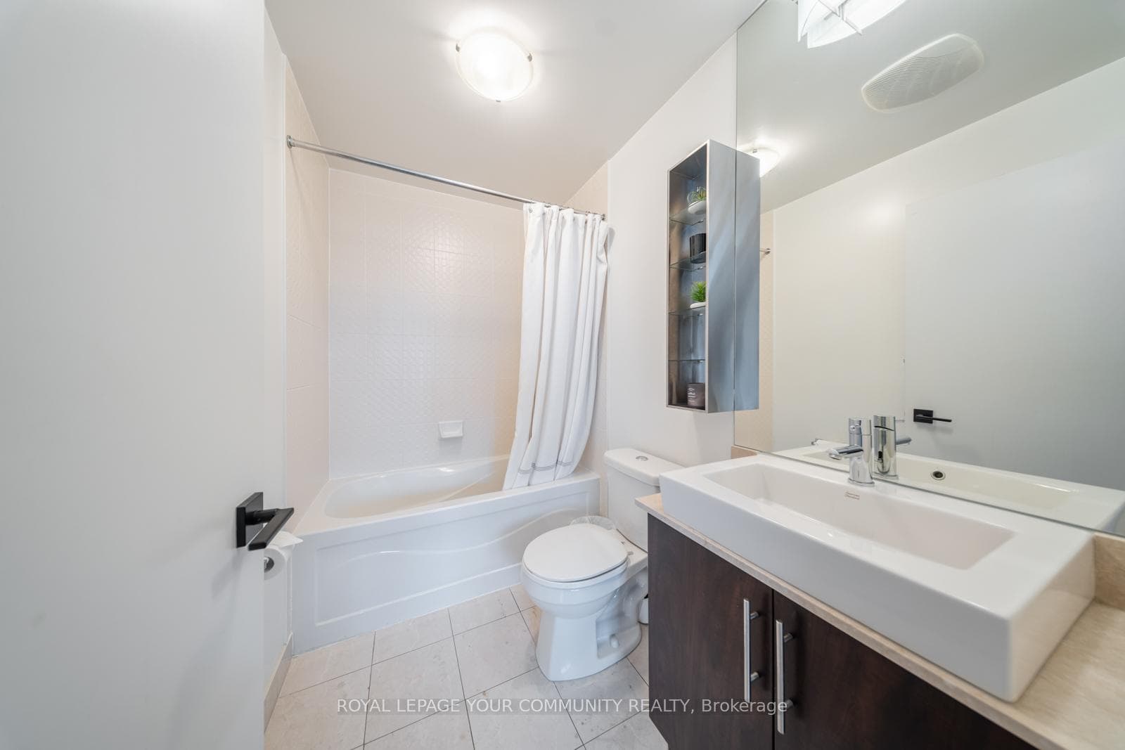 55 Bremner Boulevard Unit 3407 photo 25