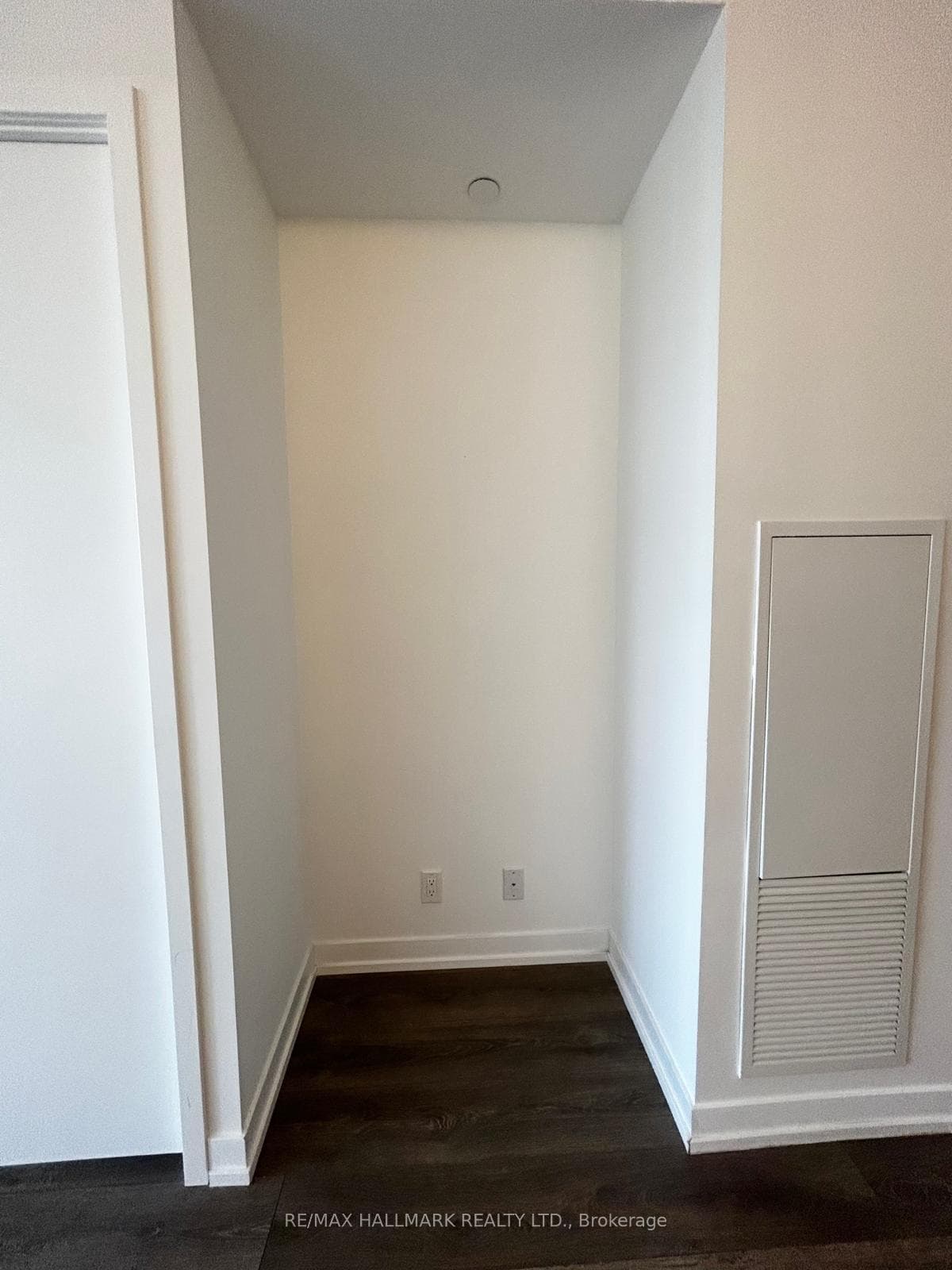 5 Buttermill Avenue Unit 1708 photo 16