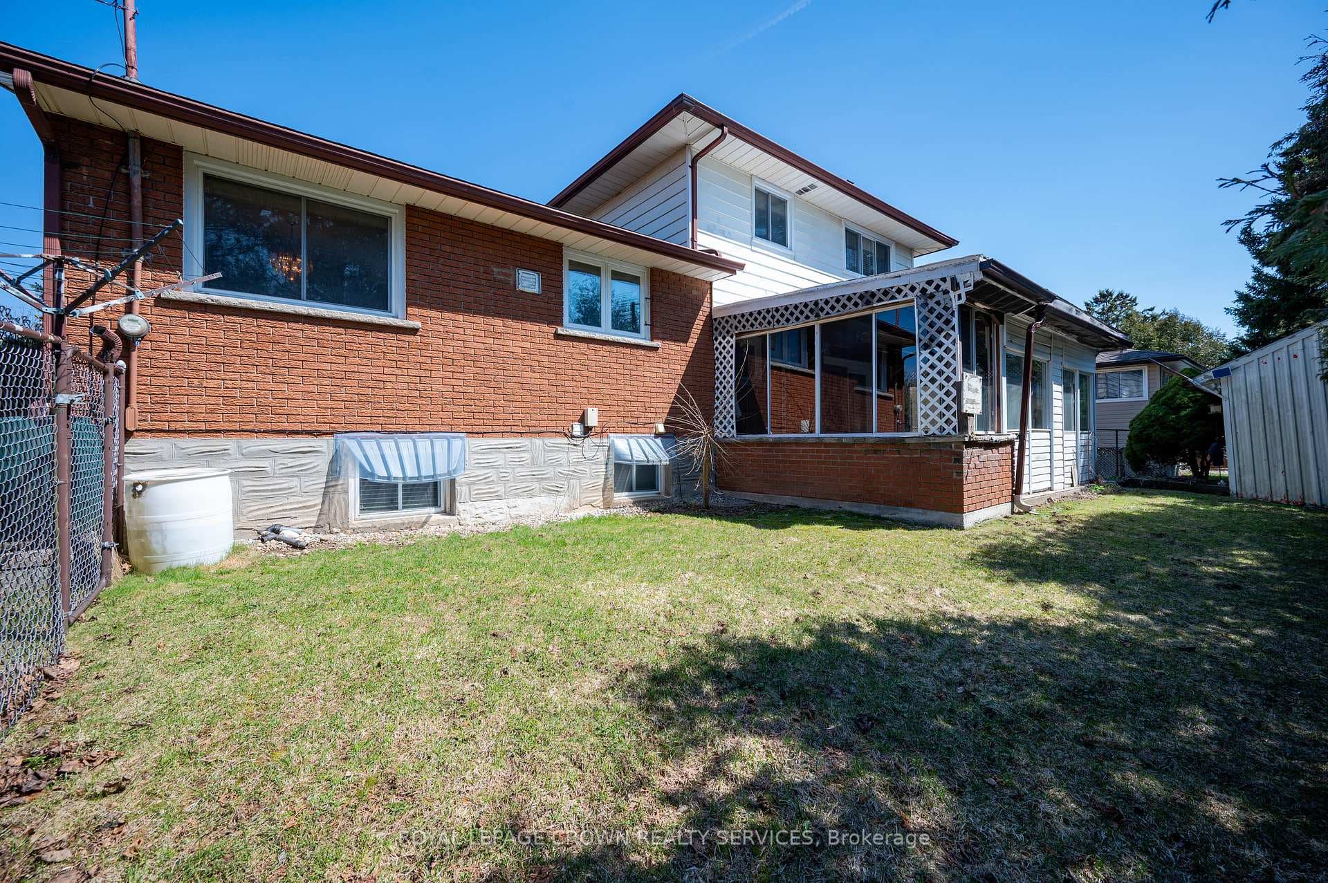 7 Lichty Crescent photo 44
