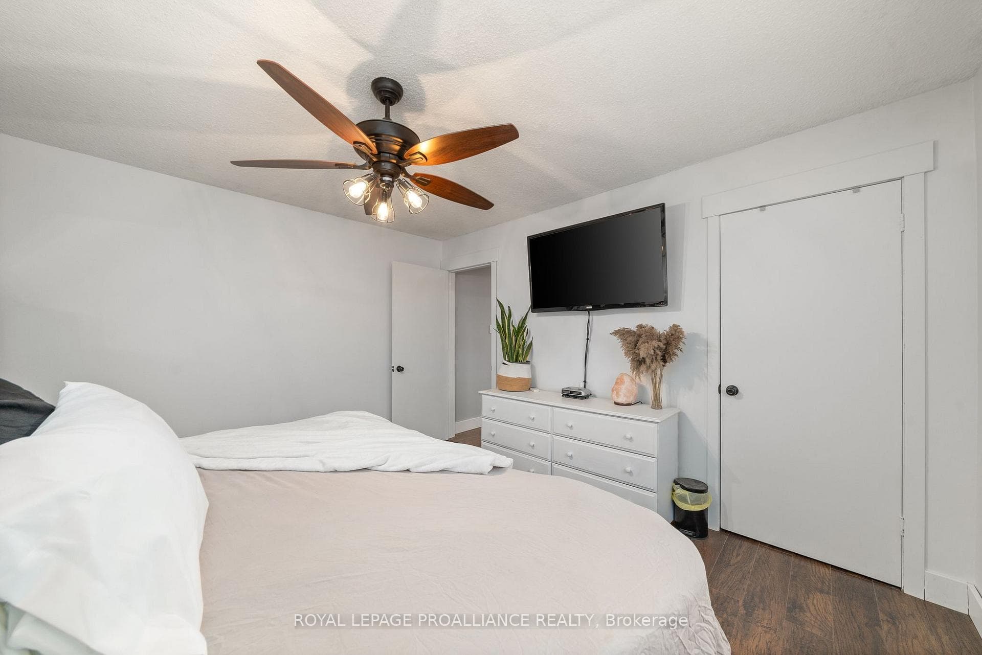 745 LITTLE CREEK Road photo 16