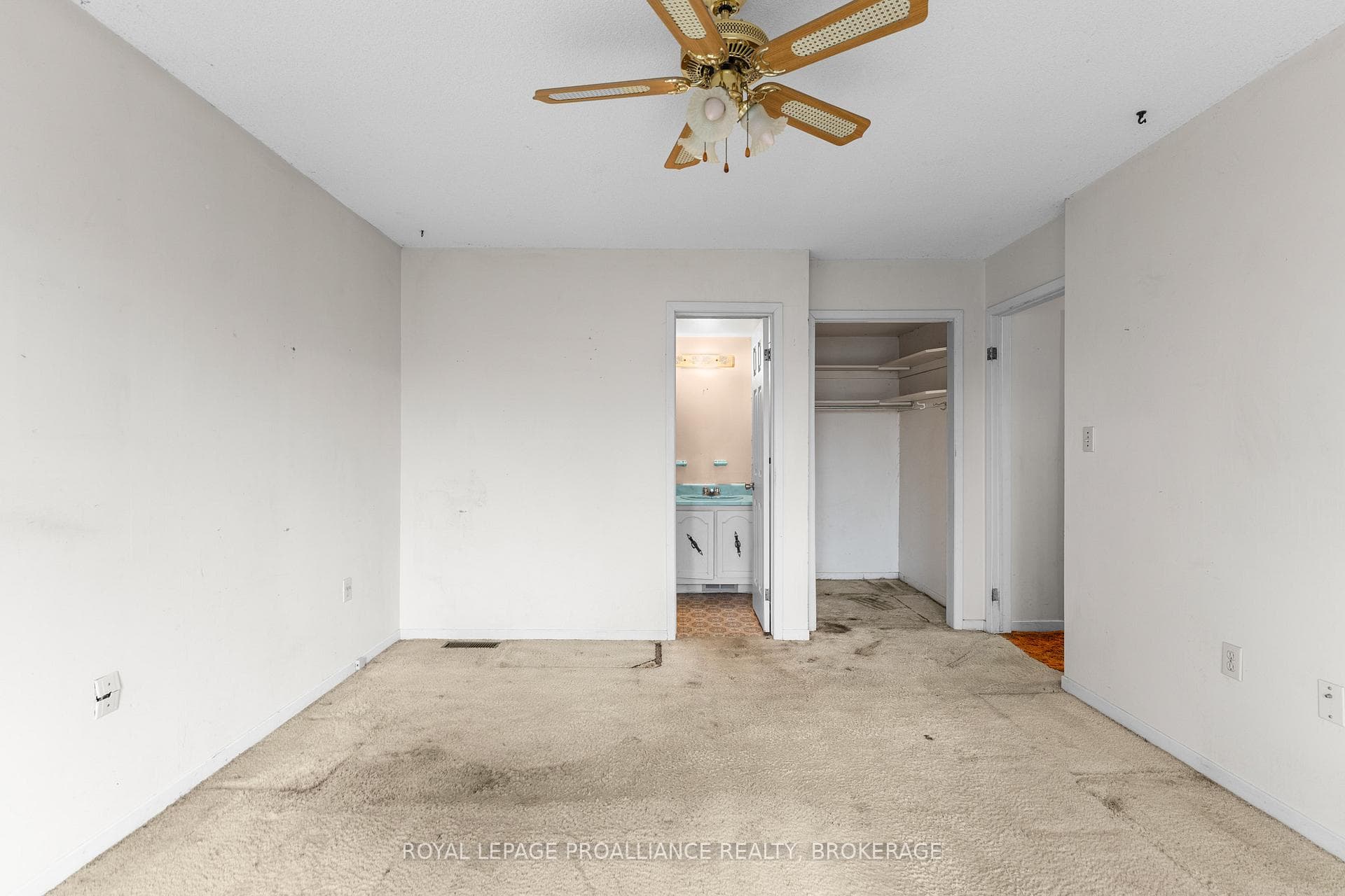 530 Roosevelt Drive photo 25