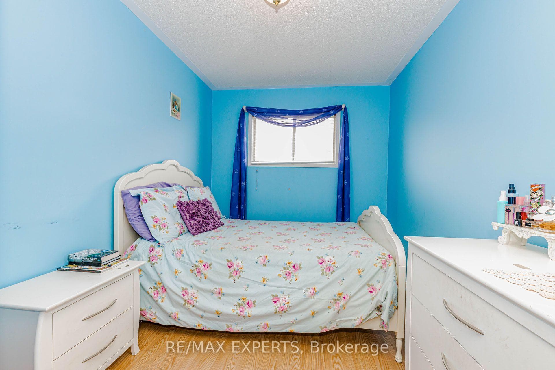 225 Kelso Crescent photo 22