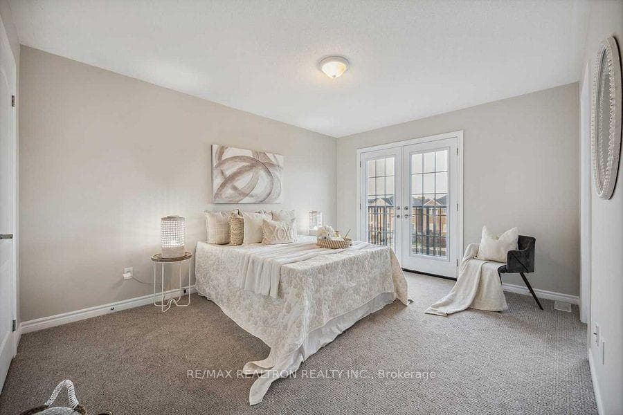 108 Ferris Square photo 10
