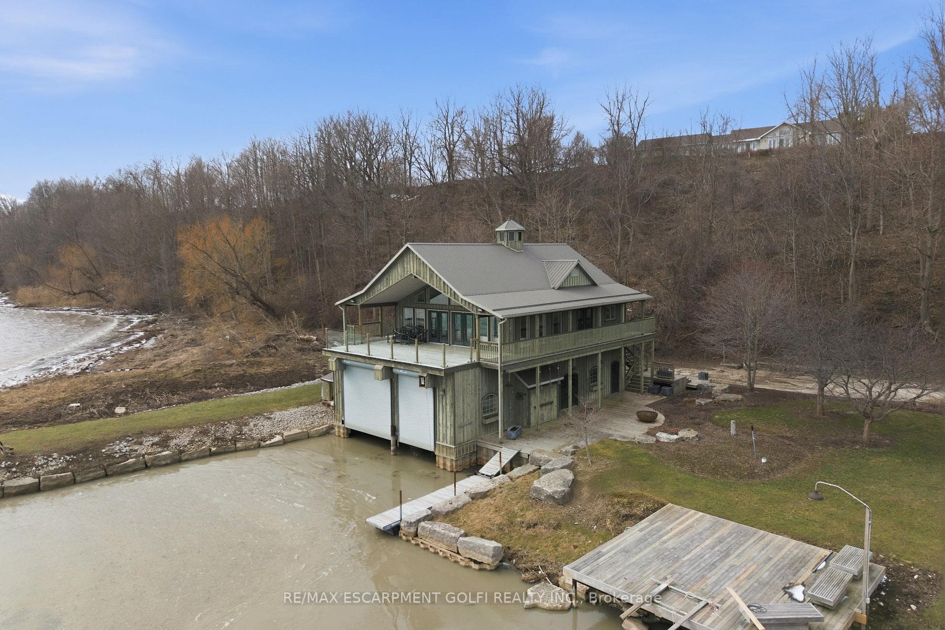 648 FRONT Road photo 4