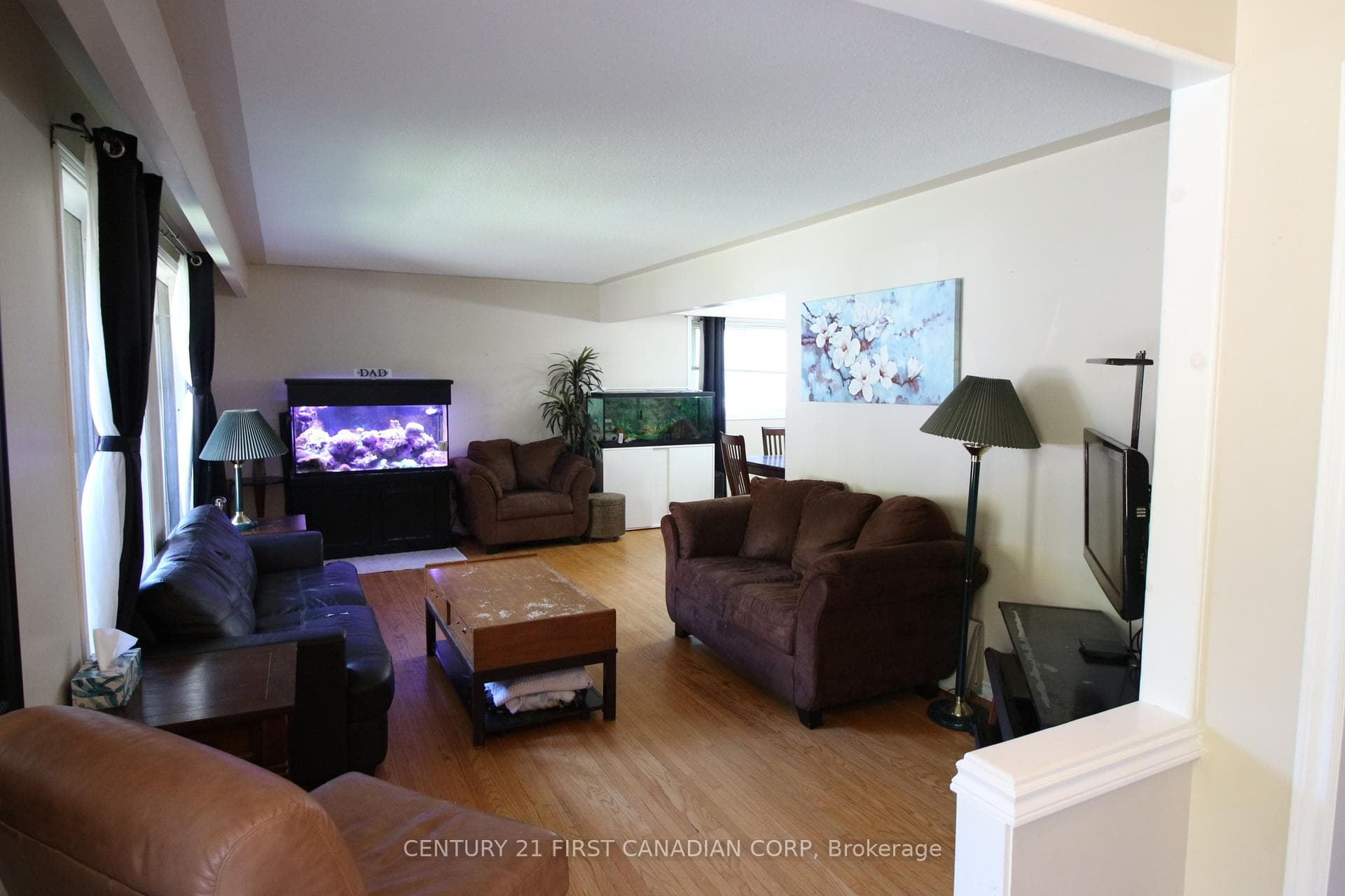 190 Norton Avenue photo 3