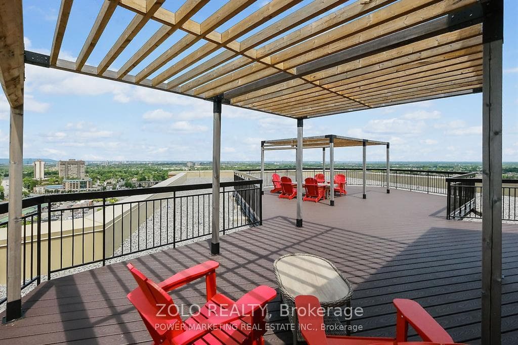 2759 Carousel Crescent Unit 1206 photo 28