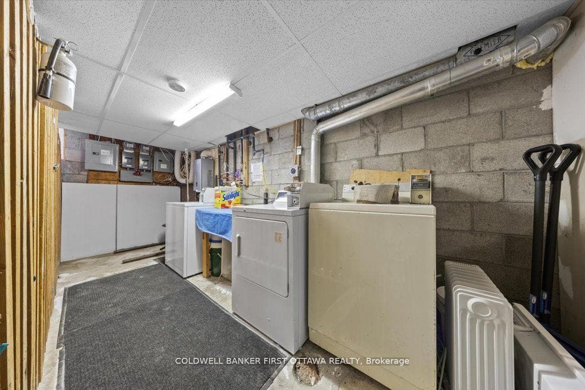 902 Watson Street photo 24