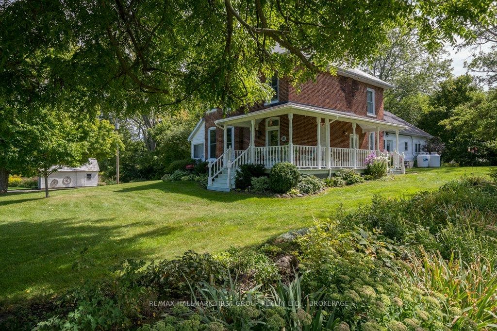 1331 Victoria Road photo 6