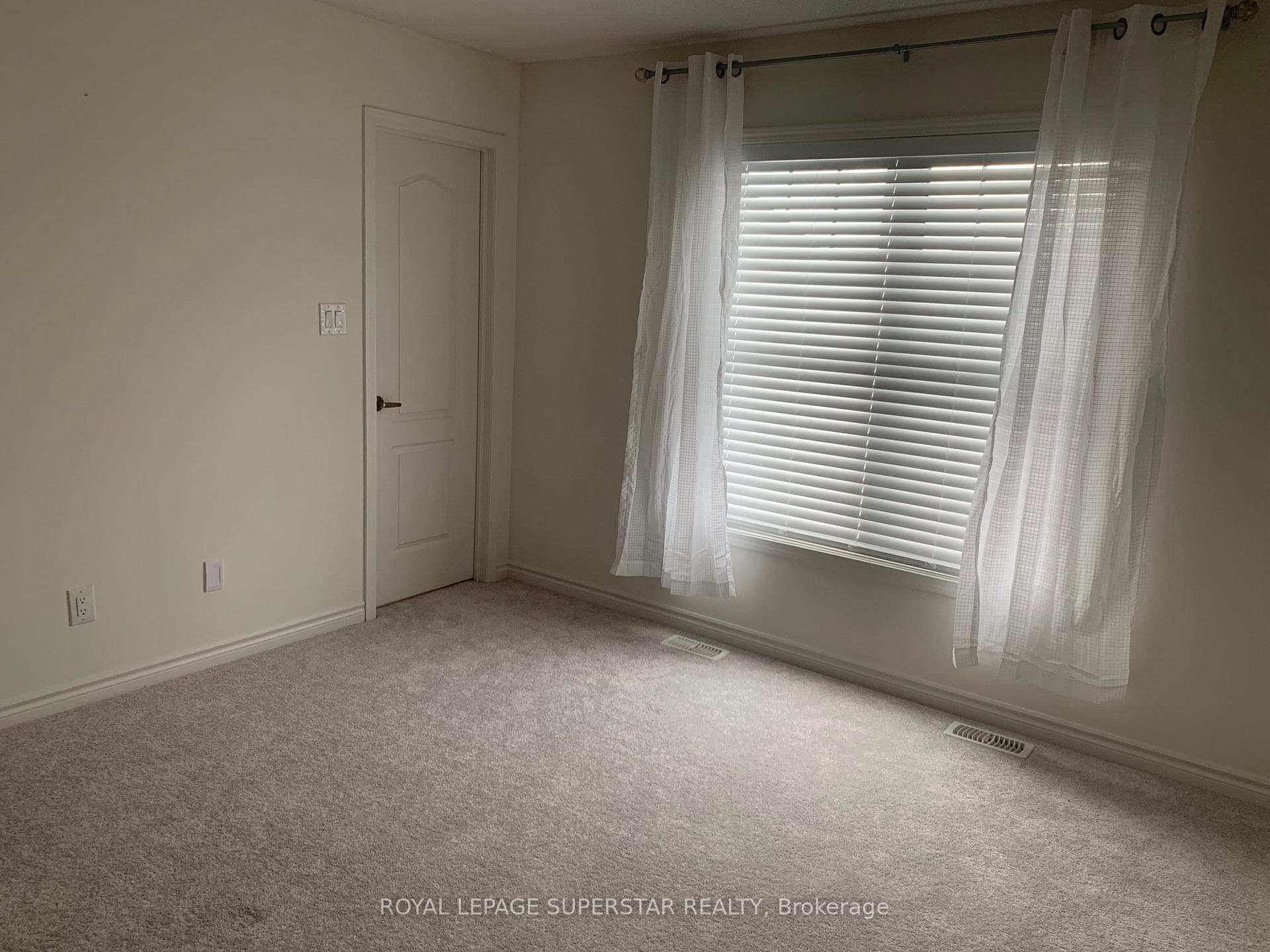 22 Village Gate Drive photo 7