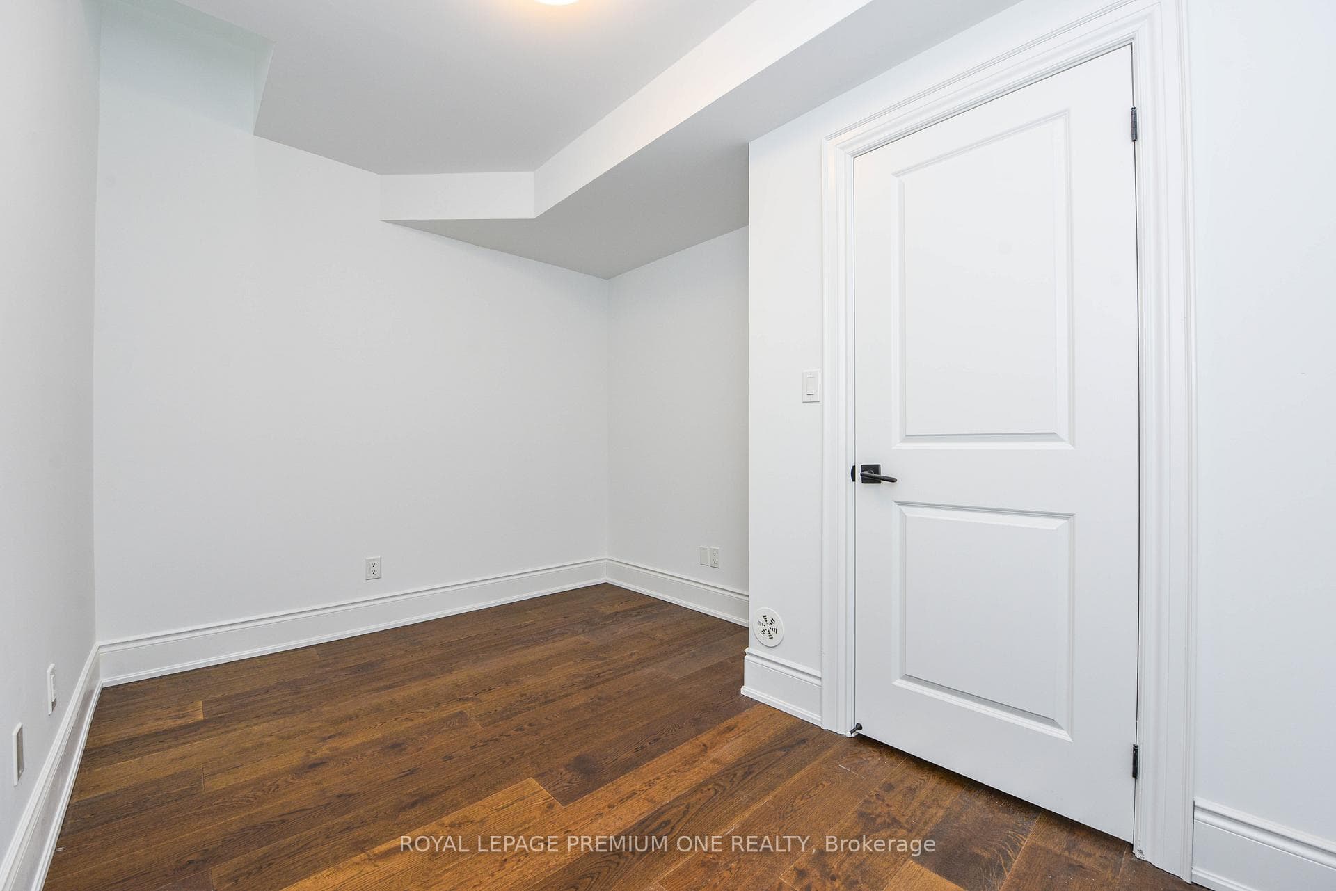 35 Lunar Crescent Unit 126 photo 28