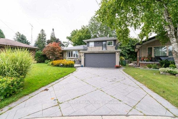 22 Glen Meadow Court photo 3